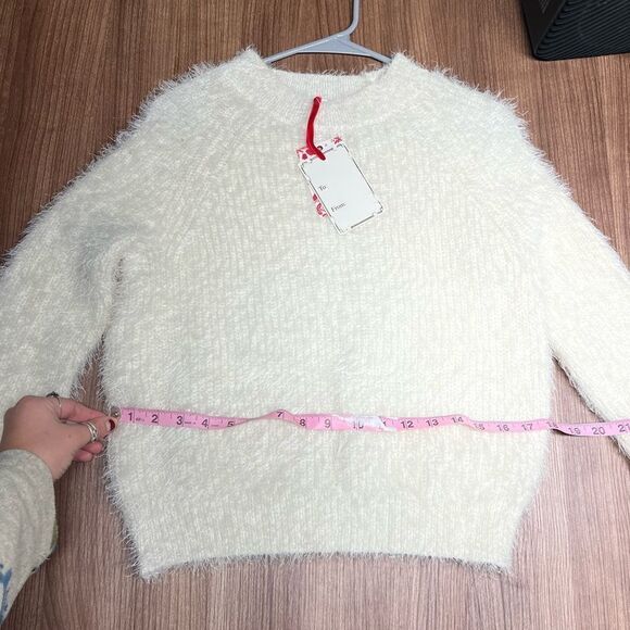 NWT fuzzy cream sweater - Picture 6 of 7